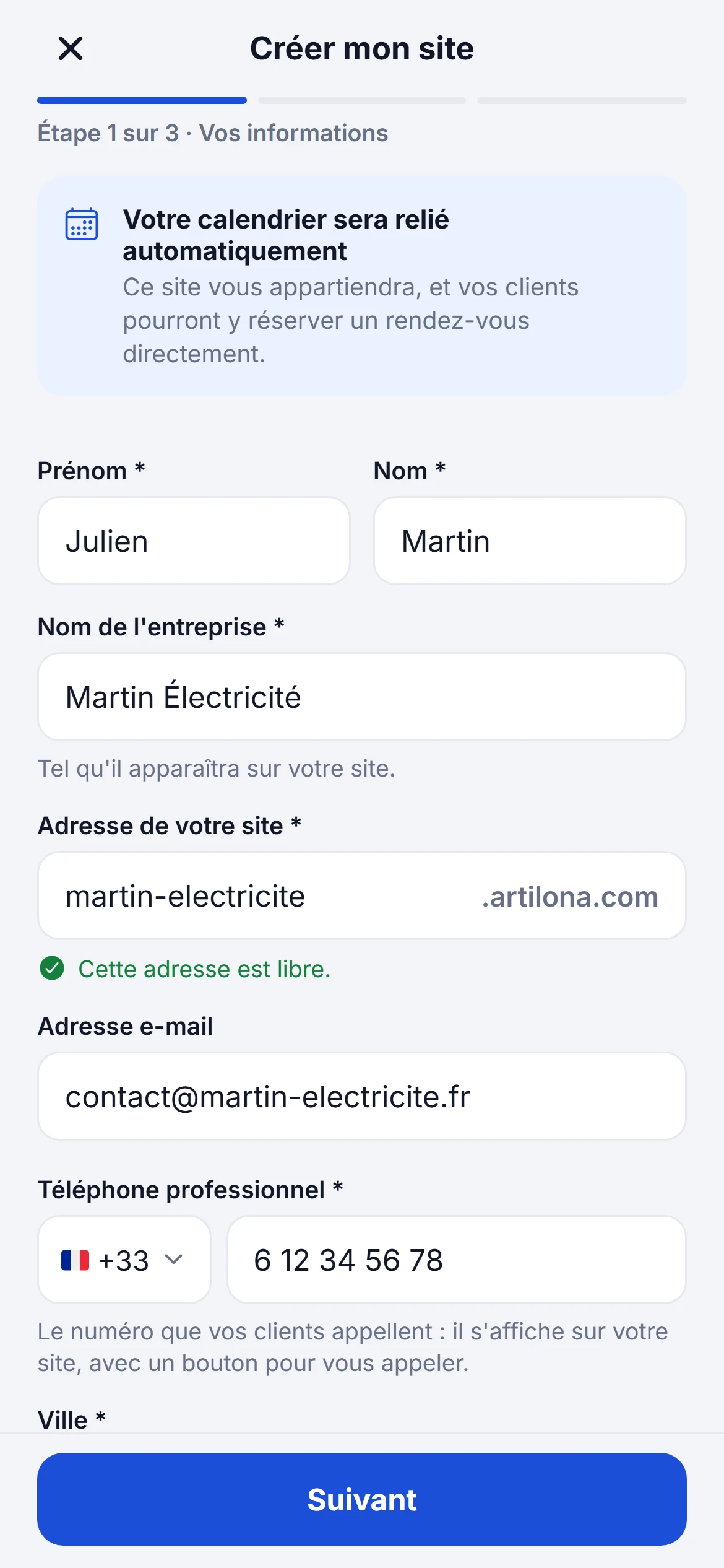Étape 1 de la création du site : nom de l'entreprise, ville, téléphone et adresse du site